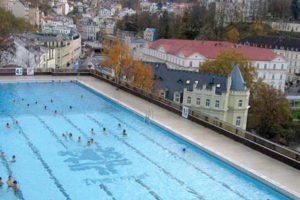 Outdoor pool thermal hotel